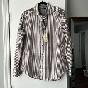 Robert Graham size M